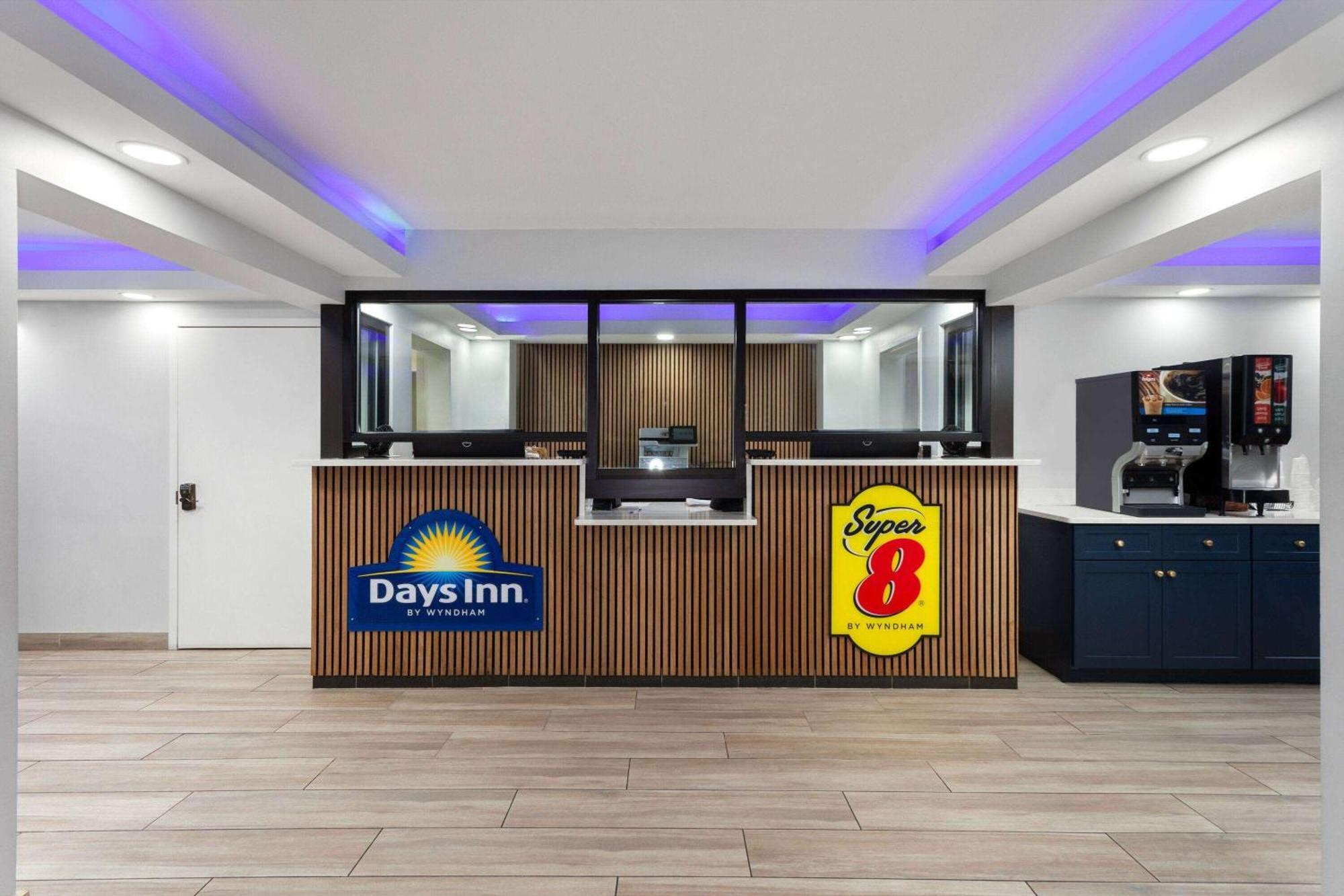 Super 8 By Wyndham Baltimore Northwest Windsor Mill Kültér fotó