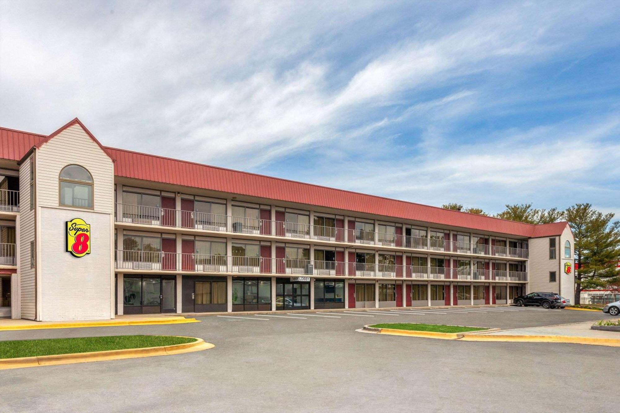 Super 8 By Wyndham Baltimore Northwest Windsor Mill Kültér fotó