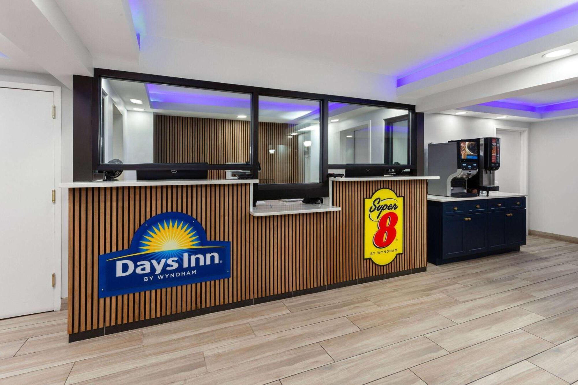 Super 8 By Wyndham Baltimore Northwest Windsor Mill Kültér fotó